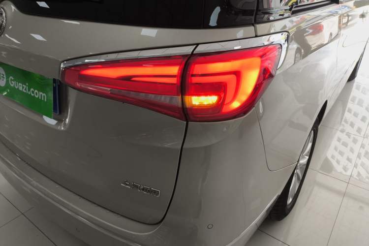 Used Buick GL8 2018 ES 28T Comfort Model China VI Standard Right Rear Taillight