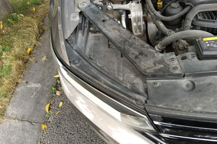 Used Volkswagen Magotan 2017 330TSI DSG Leading Model
