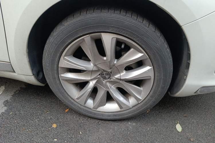 Used DS 5 2014 1.6T Luxury Edition THP160
