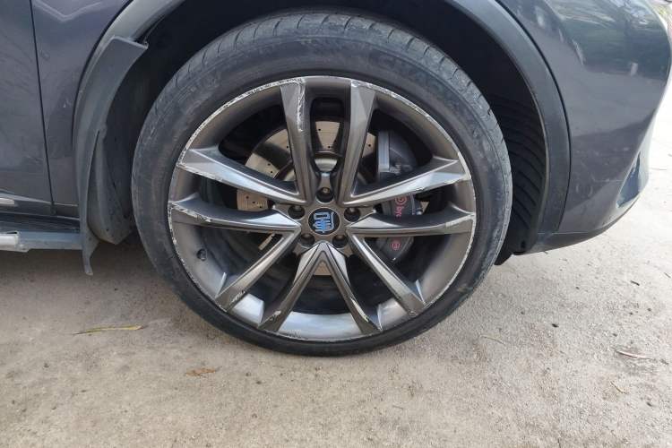 Used BYD Tang New Energy 2018 DM 2.0T All-Wheel Drive Smart Connect Genesis Edition 7 Seats China V Emission Standard
