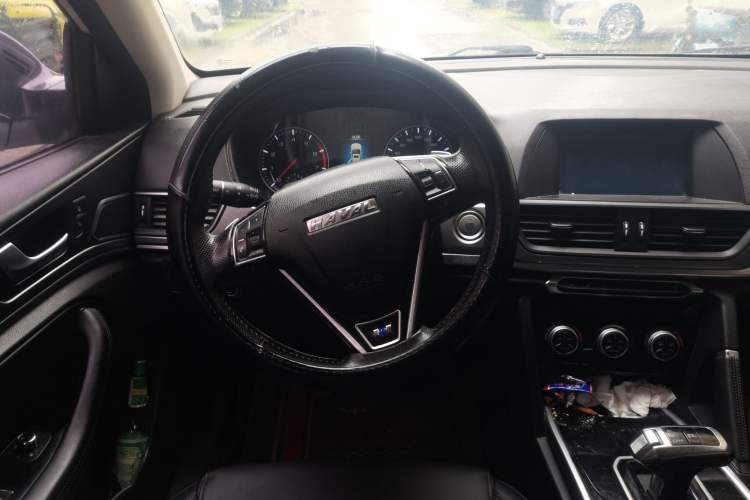 Used Haval H6 2017 Blue Label Sport Edition 1.5T Automatic Two-Wheel Drive Luxury Model Steering Wheel