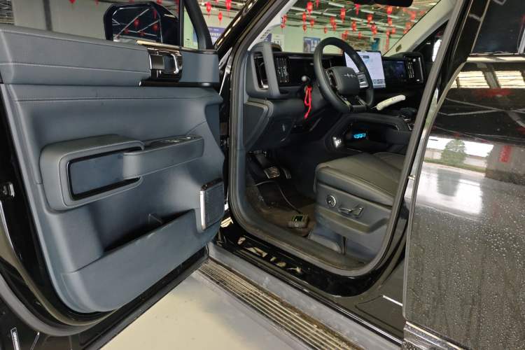 Used Formula Leopard 5 2025 TianShen Intelligent Driving Ultra Edition Driver Seat