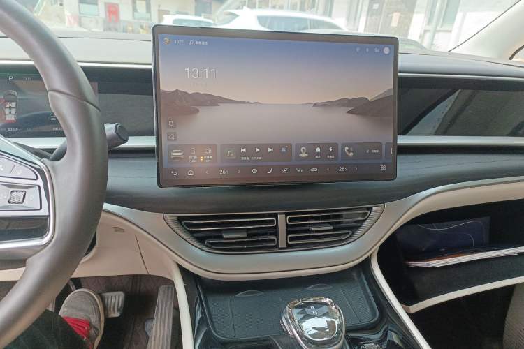 Used Denza D9 2024 DM-i 980 Four-Wheel Drive Flagship Model