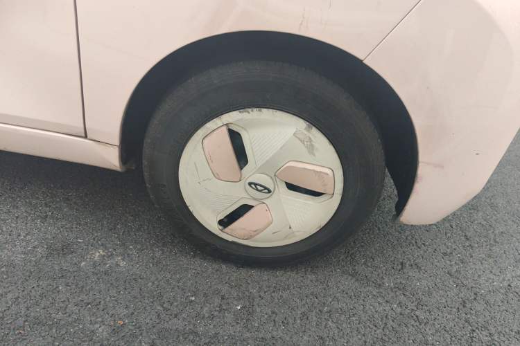 Used Chery QQ Ice Cream 2022 170km Sundae Phosphate Lithium-Ion Right Front Wheel Hub