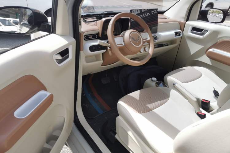 Used Wuling Hongguang MINIEV 2024 3rd Generation 215km Youth Edition Driver Seat