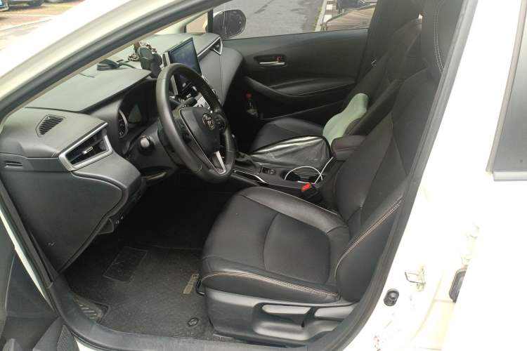 Used Toyota Corolla 2019 1.2T S-CVT GL-i Luxury Edition Left Front Seat