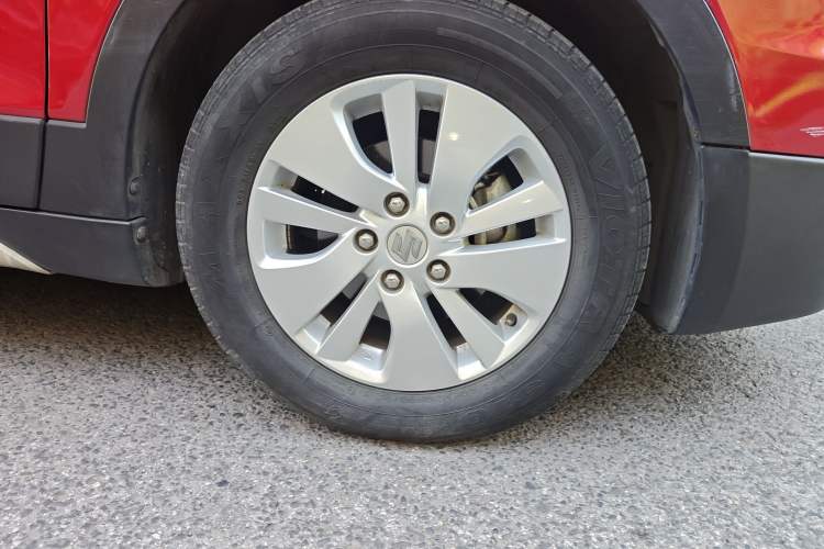 Used Suzuki S-Cross 2014 1.6L CVT Two-Wheel Drive Elite Version Right Front Wheel Hub