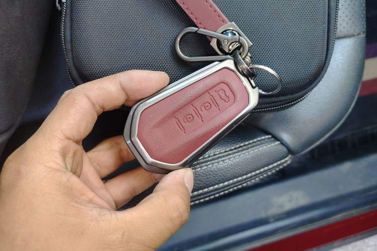 Used JMC Yusheng S330 2016 1.5L GTDi Automatic Two-Wheel Drive Prestige Edition Vehicle Key