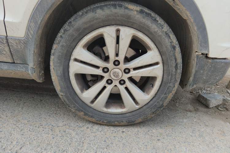 Used CHANGAN OSHAN CX70 2016 1.6L Manual Smart Connect Version Right Front Wheel Hub