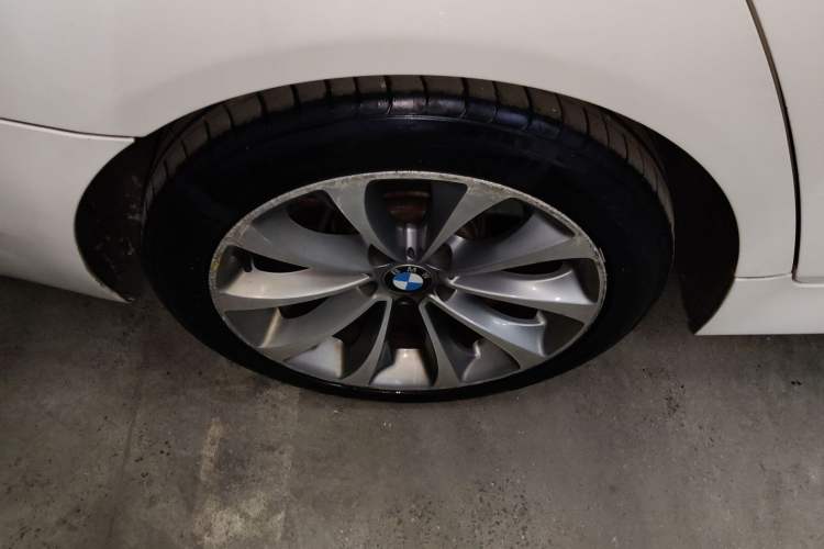 Used BMW 5 Series 2017 525Li Leading Model Right Rear Wheel Hub