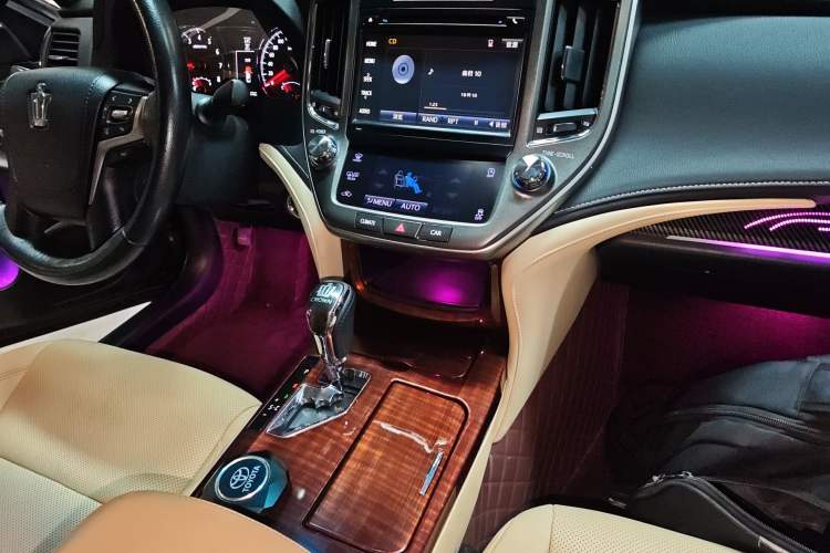 Used Toyota Crown 2015 2.0T Fashion Edition