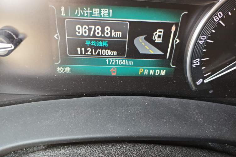 Used Buick GL8 2017 ES 28T Luxury Model China V Standard Odometer Close Up