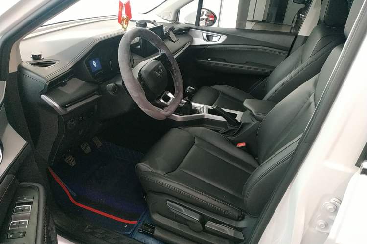 Used Wuling Jiachen 2022 1.5L Manual Light Comfort Edition