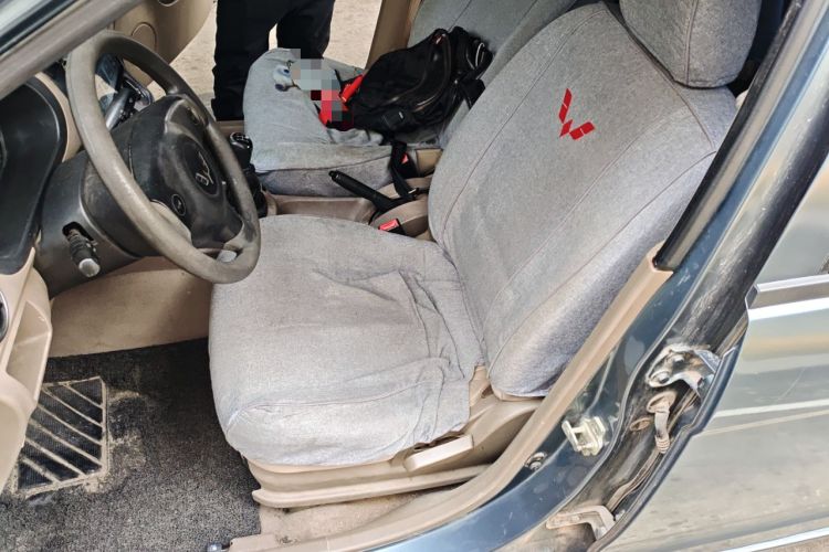 Used Wuling Hongguang 2010 1.2L Standard Version China IV Left Front Seat