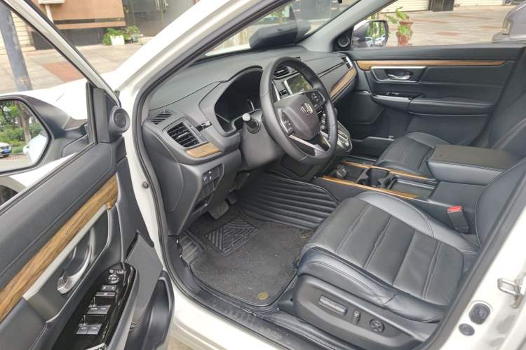 Used Honda CR-V 2019 Brilliant Edition Plus 240TURBO CVT Two-Wheel Drive Fashion Version China VI Emission Standard Driver Seat