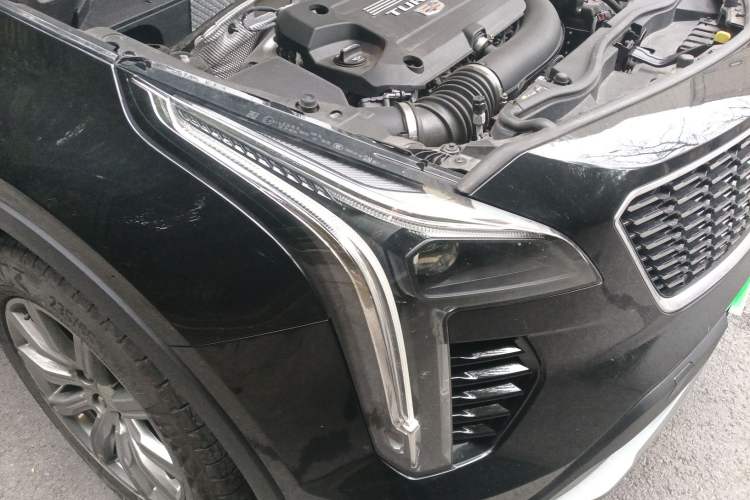 Used Cadillac XT4 2022 28T Two-Wheel-Drive Luxury Version