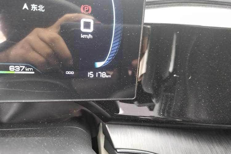 Used BYD Qin PLUS 2024 HONOR Edition DM-i 55KM Leading Model Odometer Close Up