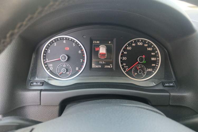 Used Volkswagen Tiguan 2015 1.8TSI Automatic Two-Wheel Drive Luxury Model Instrument Cluster