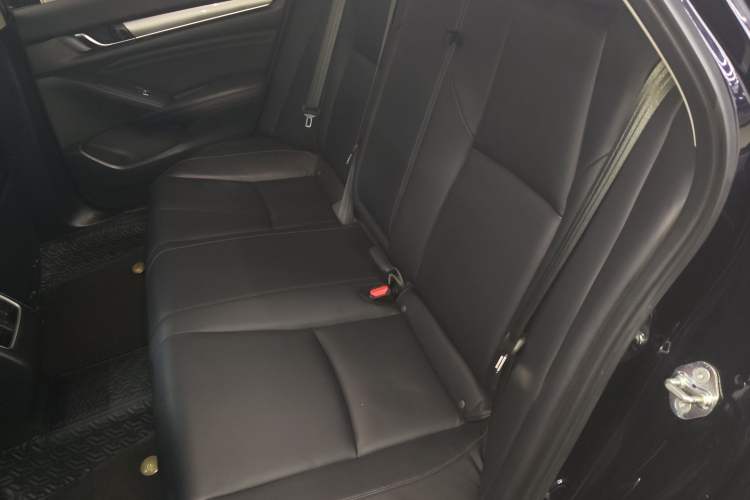 Used Honda Accord 2018 260TURBO Luxury Edition China VI Left Rear Seat