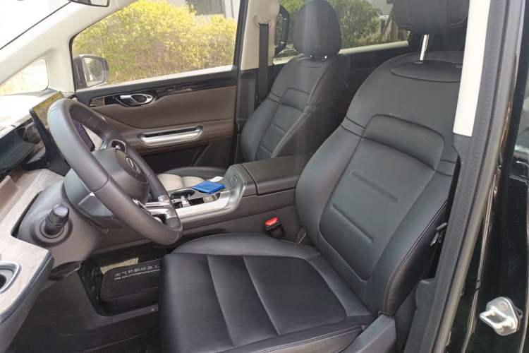 Used GAC Trumpchi E8 2024 Honor Series 2.0L Honor Edition Left Front Seat