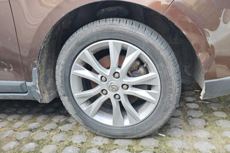 Used Baojun 730 2014 1.5L Manual Luxury Navigation ESP Version 7 Seats