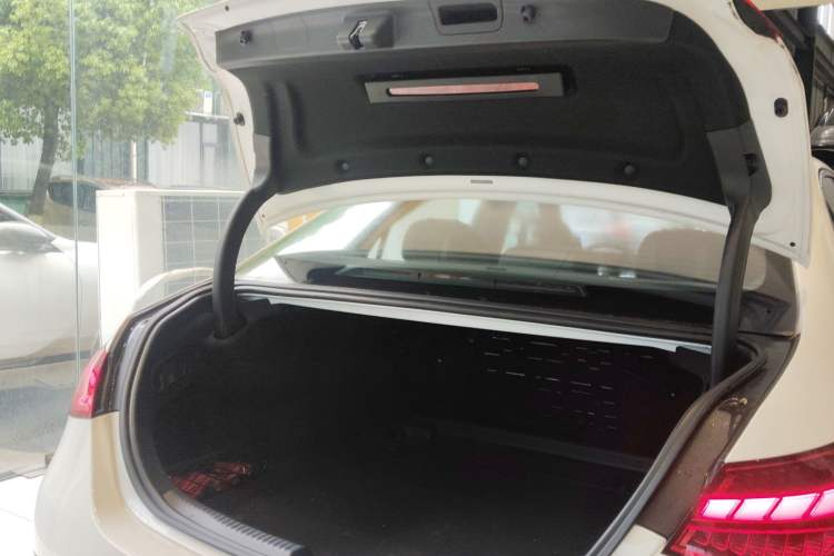 Used Mercedes-Benz C-Class 2025 C 260 L Obsidian Night Sport Edition Trunk