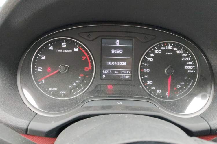 Used Audi Q2L 2018 35 TFSI Fashion Dynamic Version China V Emission Standard Odometer Close Up