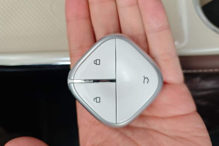 Used Wuling Bingo 2025 333 km Enjoyment Version Vehicle Key