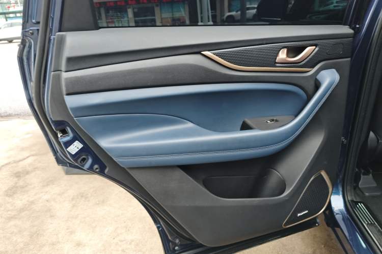 Used Oshan COS1 2018 1.5T Automatic Miao 7-Seater