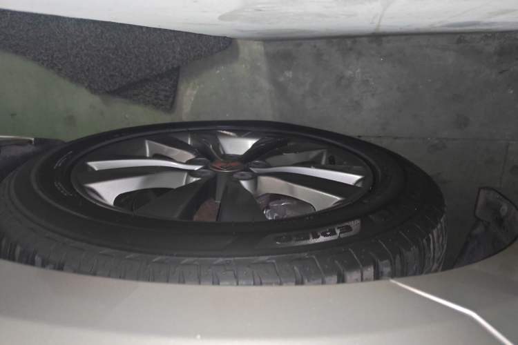 Used Roewe 360 2015 20T TST Deluxe Edition
