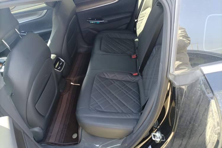 Used CHANGAN NEVO A07 2024 All-Electric "True Fragrance" Edition 710 Flagship Model Left Rear Seat