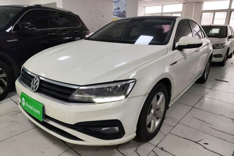 Used Volkswagen Lamando 2019 230TSI DSG Fashion Edition China V Standard