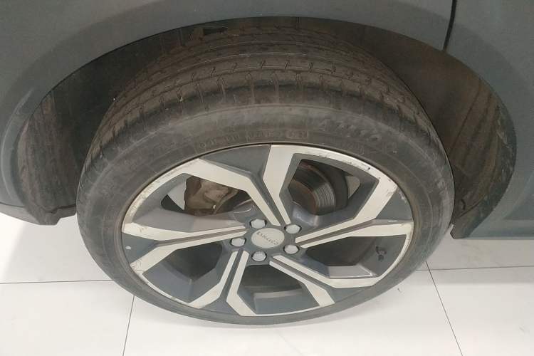 Used Lynk & Co 06 2023 Remix 1.5T Dynamic Halo Right Rear Wheel Hub