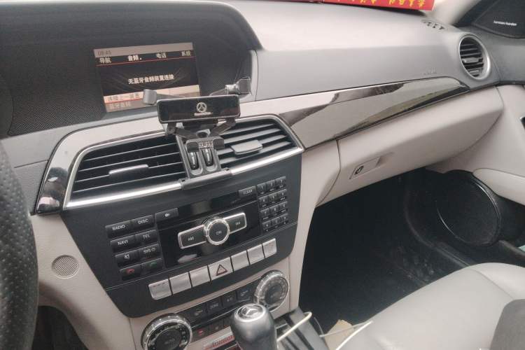 Used Mercedes-Benz C-Class 2013 C 260 CGI Fashion Model Audio And AC Panel