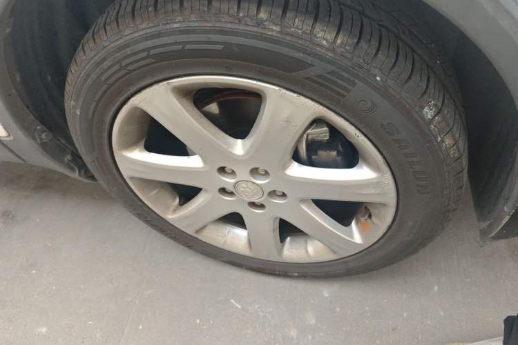 Used Buick Encore 2015 1.4T Automatic Two-Wheel Drive Urban Elite Version