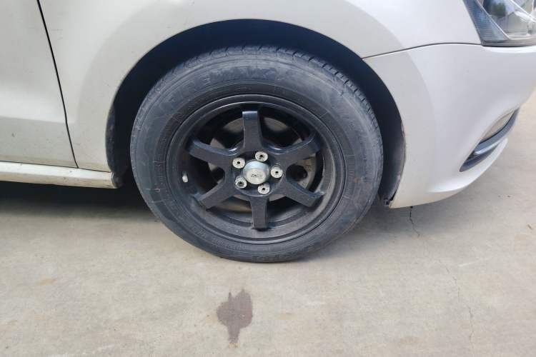 Used Volkswagen Polo 2018 1.5L Automatic Enjoyment Model Right Front Wheel Hub