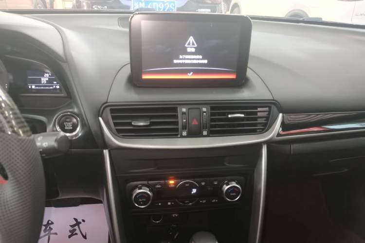 Used Mazda CX-4 2018 2.0L Automatic Two-Wheel Drive Blue Sky Dynamic Version China VI Standard Audio And AC Panel