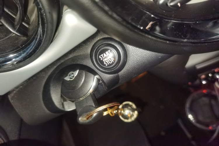 Used MINI 2013 1.6L ONE Limited Edition Third Version Vehicle Key