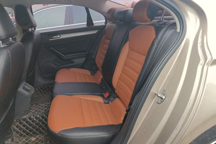 Used Volkswagen Lamando 2017 230TSI DSG Fashion Edition
