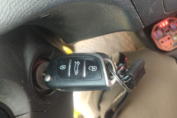 Used Suzuki Swift 2014 1.3L Manual Standard Edition