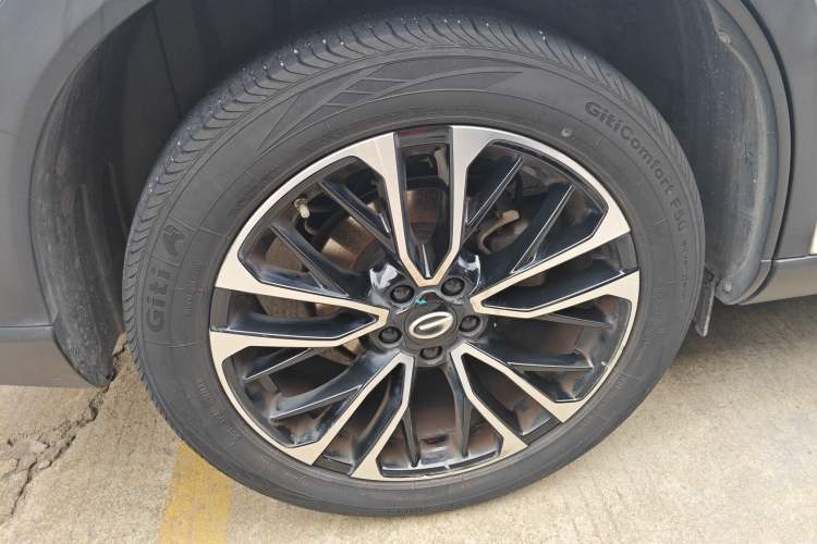 Used GAC Trumpchi GS4 PLUS 2021 270T Automatic Galaxy Edition Right Rear Wheel Hub