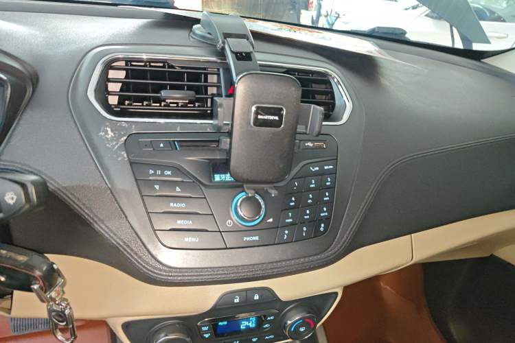 Used Ford Escort 2015 1.5L Automatic Fashion Model