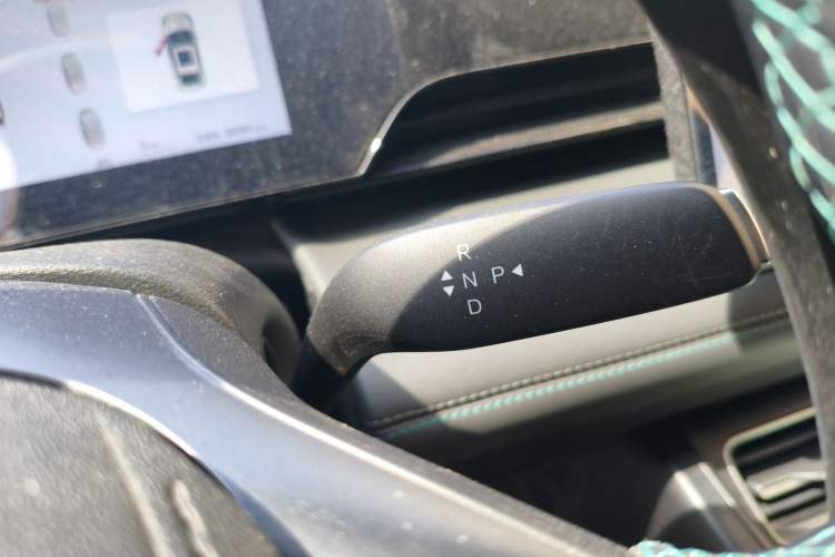 Used BYD Qin L 2025 EV 470KM Leading Edition Gear Lever