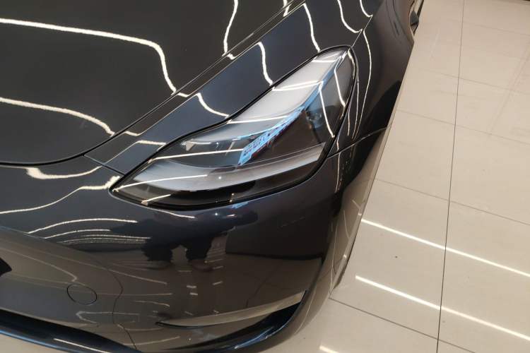 Used Tesla Model Y 2024 Long-Range All-Wheel-Drive Version