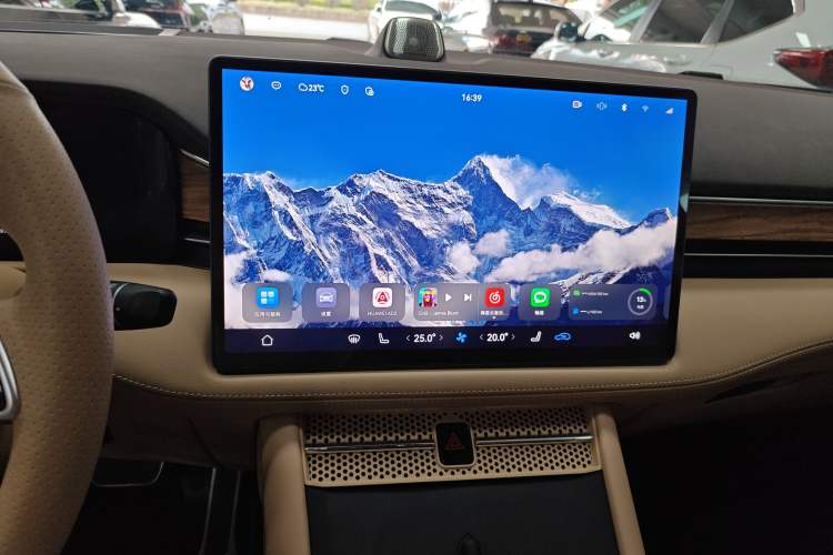 Used Hima AITO M7 2024 1.5T Intelligent Driving Rear-Drive Max Edition 6 Seats Audio And AC Panel