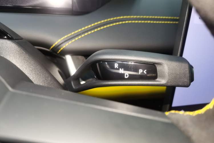 Used Xiaomi Auto SU7 Ultra 2025 Ultra Model Gear Lever