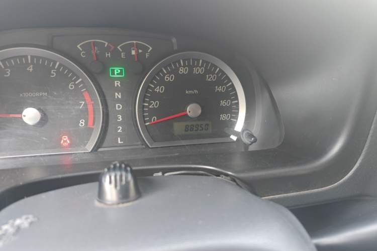 Used Suzuki Jimny 2011 1.3 AT Two-Tone Navigation Version Odometer Close Up