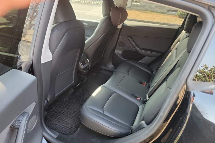 Used Tesla Model Y 2023 Rear-Wheel-Drive Version