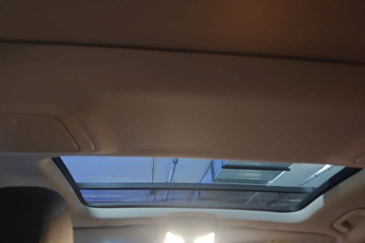 Used BMW 5 Series New Energy 2020 Mileage Upgrade Version 530Le Luxury Package
