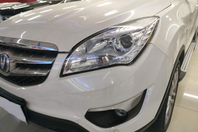 Used CHANGAN CS35 2014 1.6L Manual Luxury Model China IV Standard